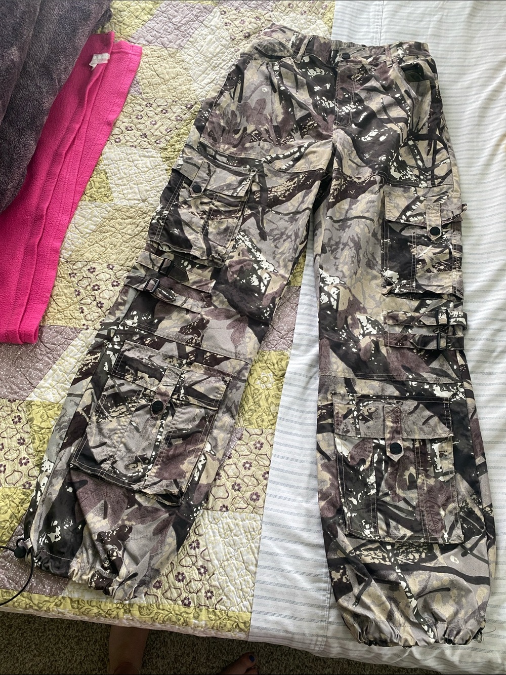 Camouflage Cargo Joggers - Multicolor Camo